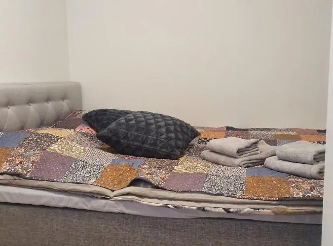 Moderni, Viihtyisae Pikkukaksio Saunalla Appartement