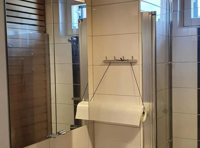 Moderni, Viihtyisae Pikkukaksio Saunalla Πόρι